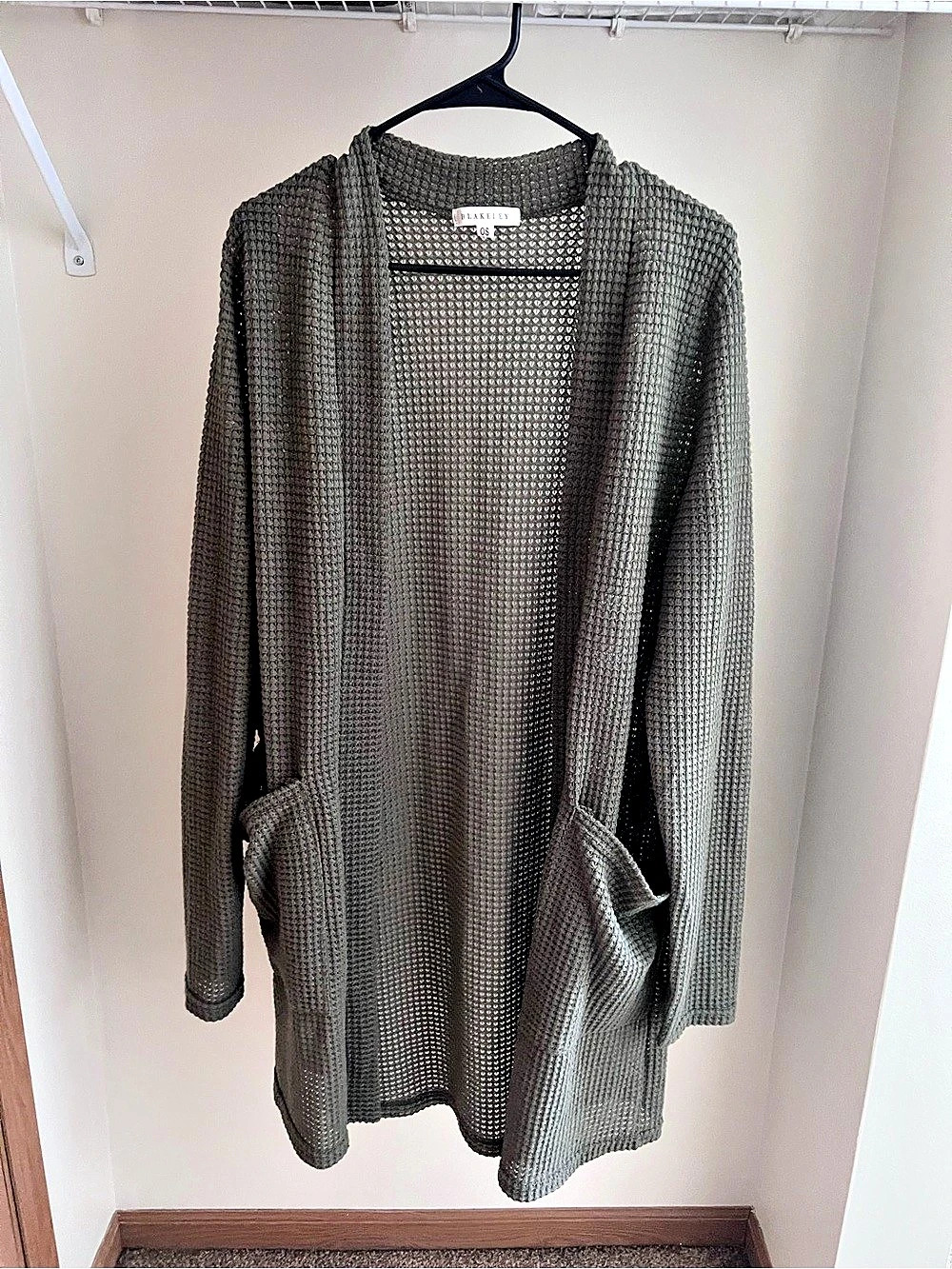 Open Front Cardigan in Green Like New